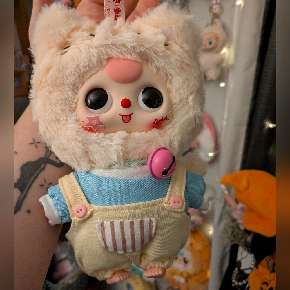 BB3 Wardrobe Cat